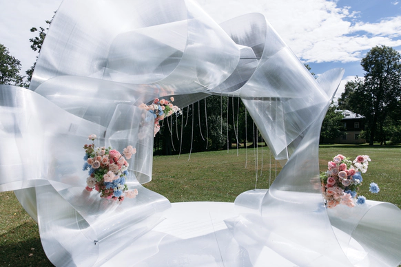Suare decorations