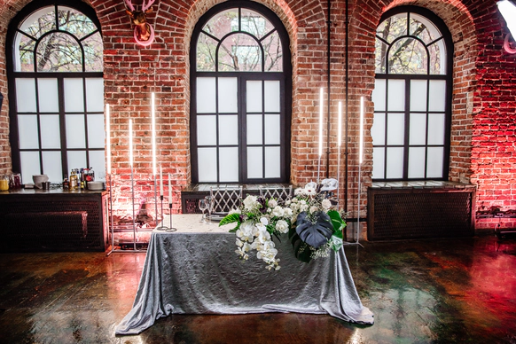 LOVA DECOR