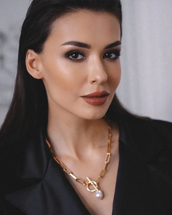 Юлия Красова