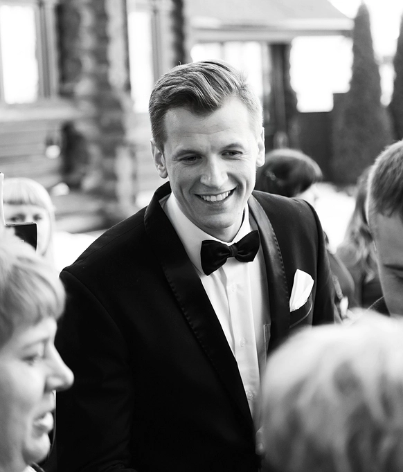 Андрей Тар