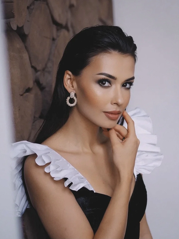 Юлия Красова