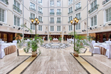 GRAND HOTEL EMERALD