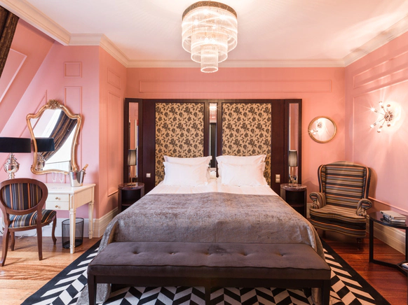 Dom Boutique Hotel
