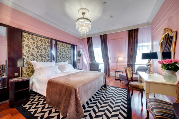 Dom Boutique Hotel