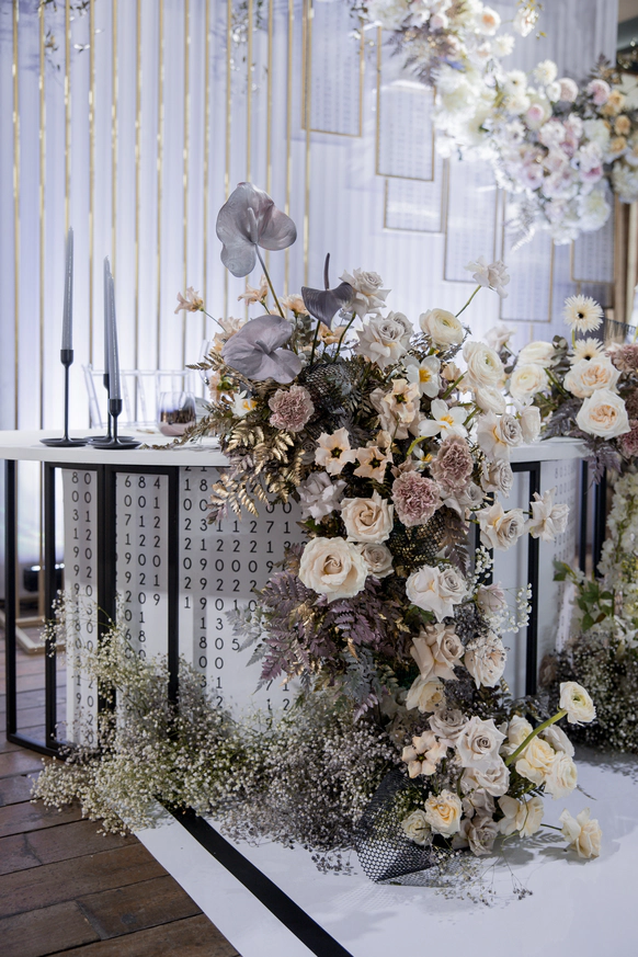 LOVA DECOR