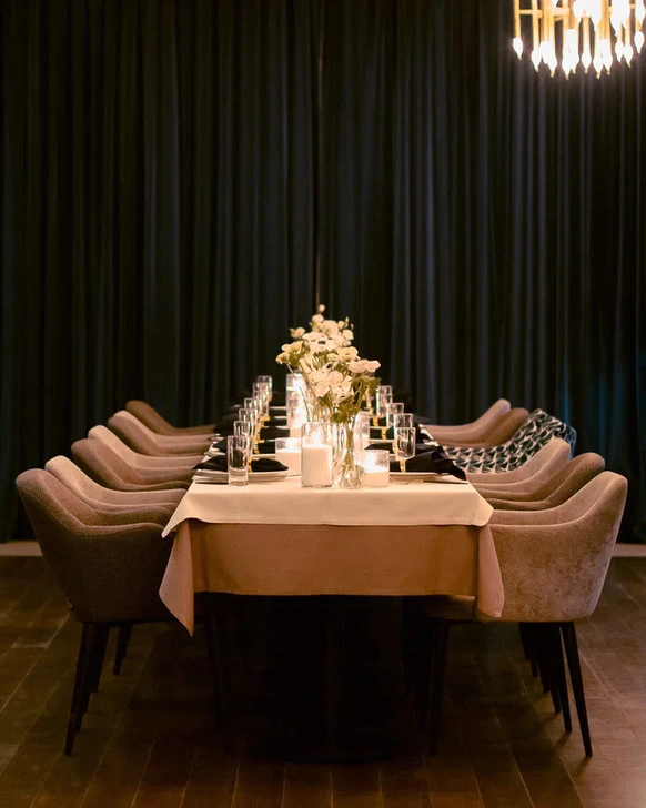 Chekhoff Hotel Moscow Curio Collection by Hilton
