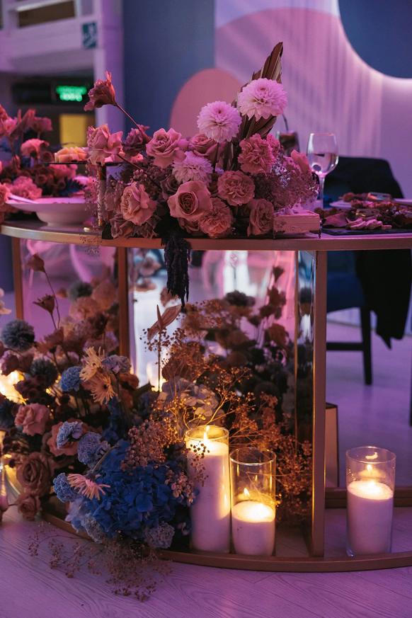 LOVA DECOR
