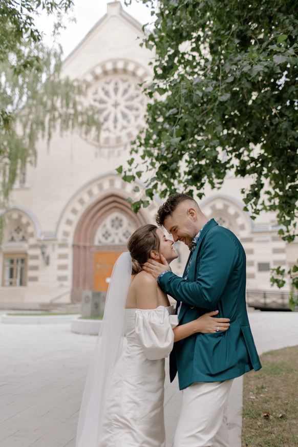 Владимир Петров