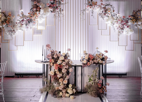 LOVA DECOR