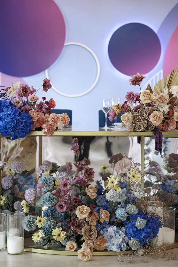 LOVA DECOR
