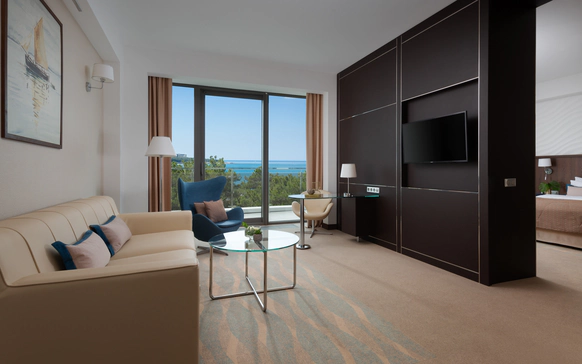 ПРИМОРЬЕ Grand Resort Hotel
