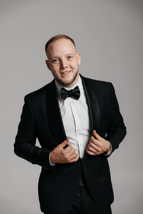 Михаил Степанов