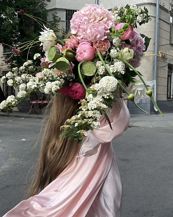 DROP me flowers