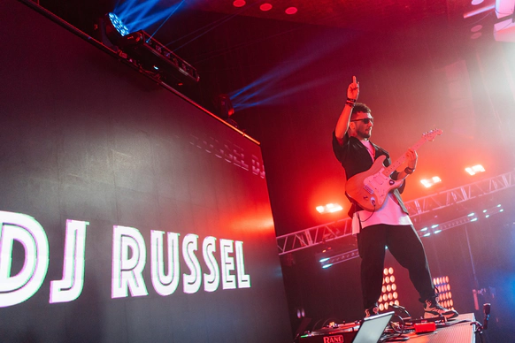 Руслан Хайрулин (DJ Russel)