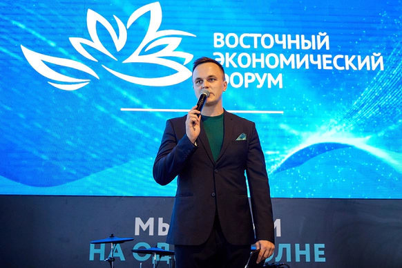 Евгений Токарь