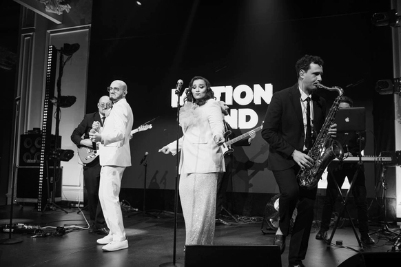 MOTION BAND