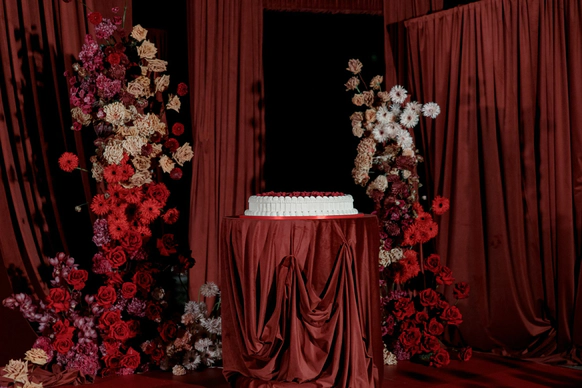 INSIDE WEDDING