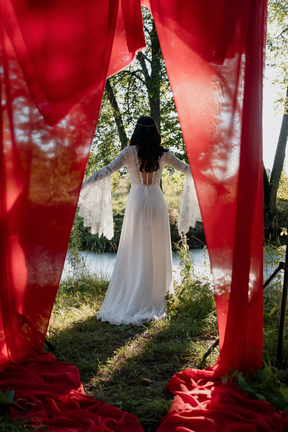 ANDRONOVA WEDDING