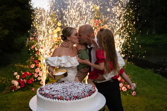 Saint Weddings