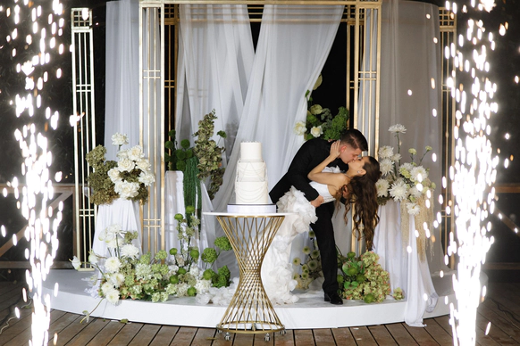 Wedding pie