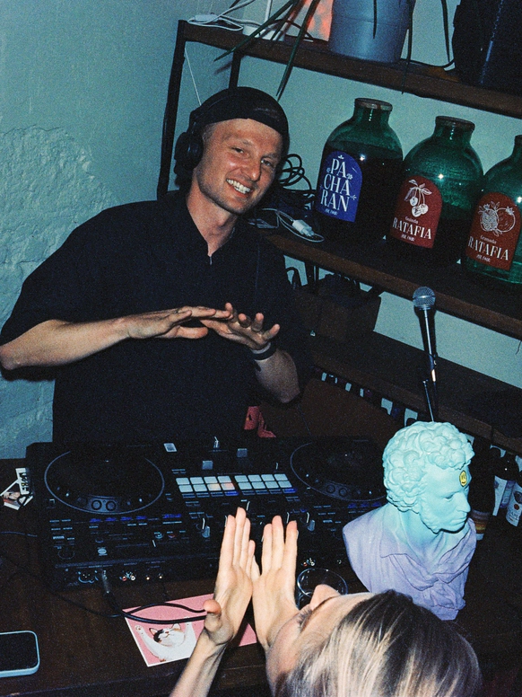 KOSTYA KRASIKOV