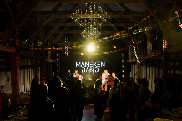 Maneken band
