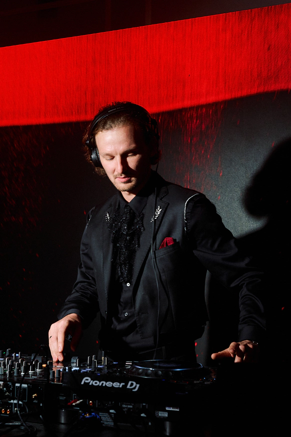 KOSTYA KRASIKOV