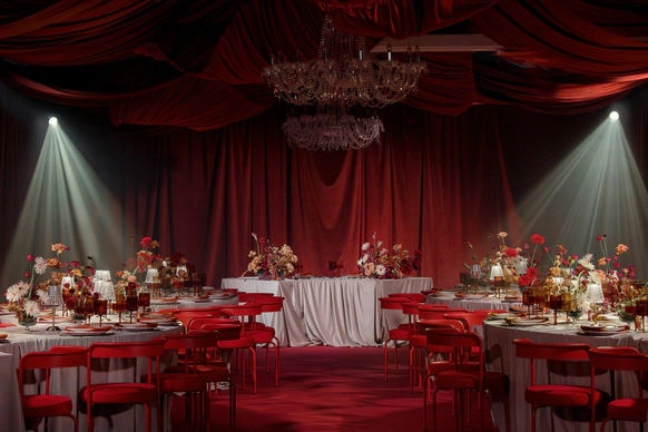 INSIDE WEDDING