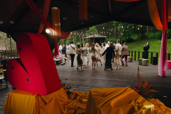 Saint Weddings