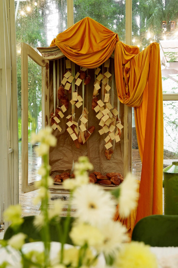 Just MOOD wedding
