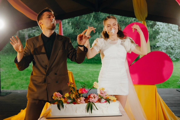Saint Weddings