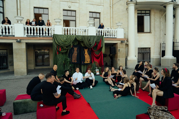 Saint Weddings