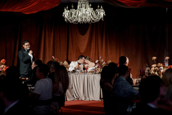 INSIDE WEDDING
