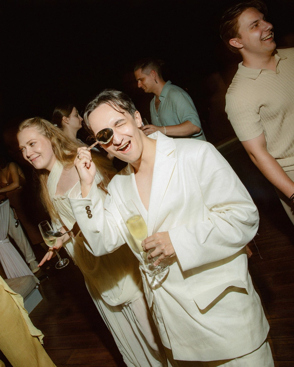 Just MOOD wedding