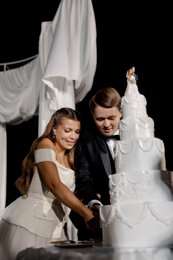 All weddings