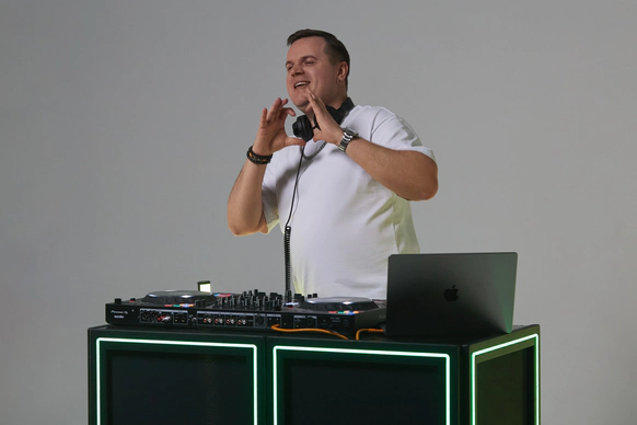 EVGENY GUSAROV