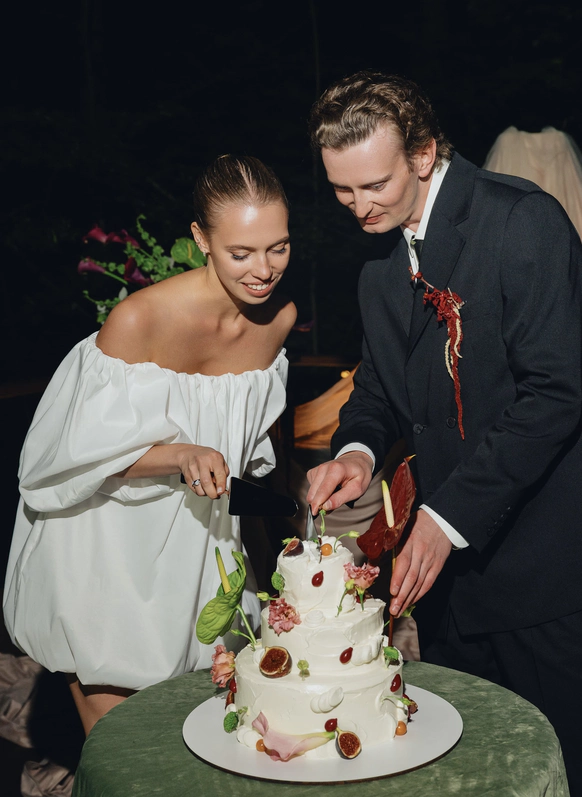 OLGA KUPTSOVA WEDDINGS & EVENTS