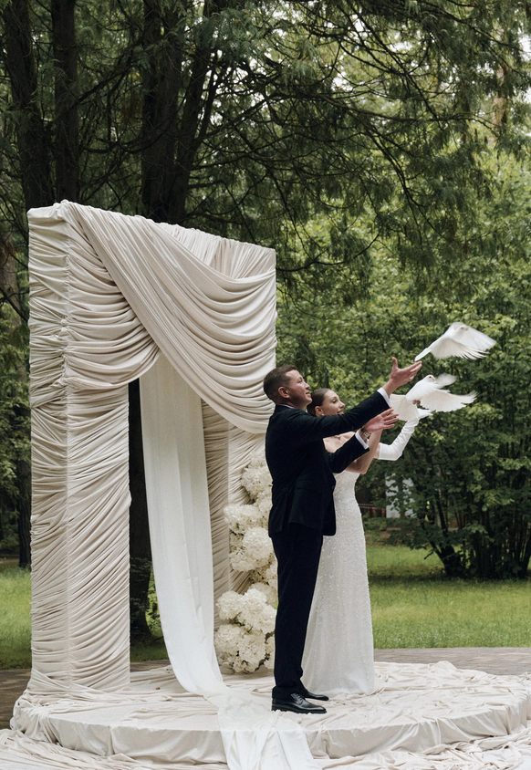 OLGA KUPTSOVA WEDDINGS & EVENTS