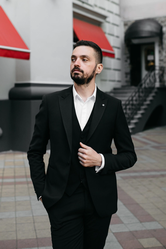 Антон Скляр