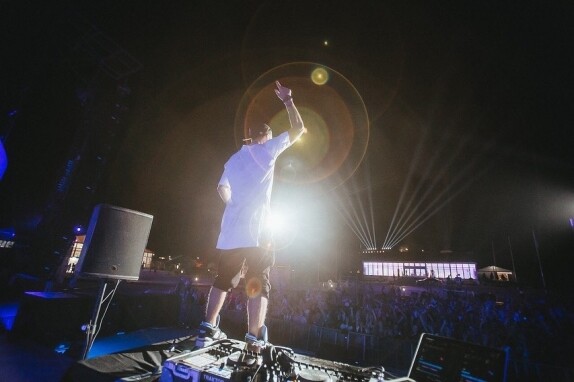 Никита Кабанов DJNIKMC — видео