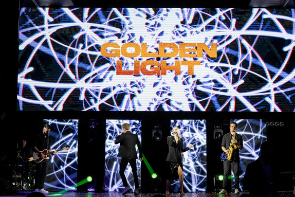 GOLDEN LIGHT — видео